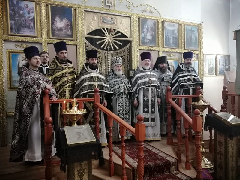 Соборное служение духовенства Александровск-Грушевского округа