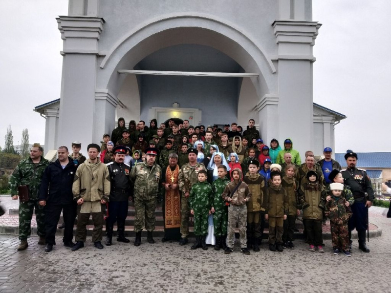 Открытие массового духовно-патриотического мероприятия в честь Дня Победы «Марша памяти» состоялось в храме Донской Иконы Божией Матери г. Новошахтинска.