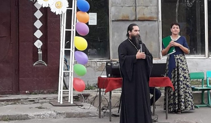 В слободе Большинка прошел концерт, посвященный Дню любви, семьи и верности