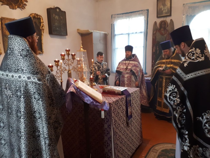 В храме Покрова Пресвятой Богородицы ст. Советской состоялось соборное богослужение духовенства Чернышевского благочиния