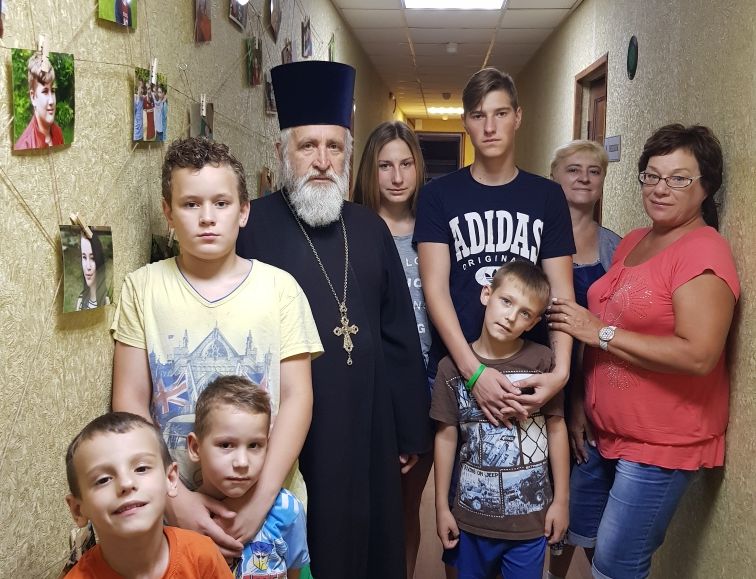 Беседа с сотрудниками и воспитанниками шахтинского центра помощи детям