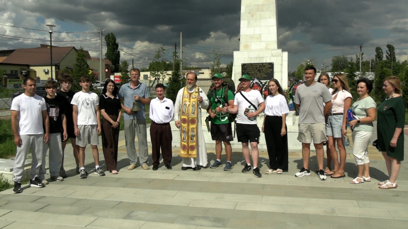 В Миллерово прошёл митинг в рамках пешей эстафеты «Марш к победе»
