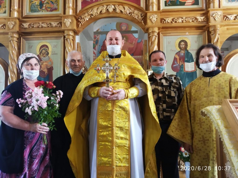 Поздравления с библейским юбилеем принял настоятель Донского храма г. Новошахтинска протоиерей Роман Амплеев