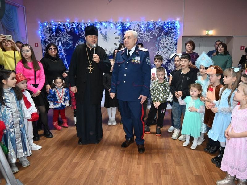 В Миллерово прошла традиционная атаманская елка