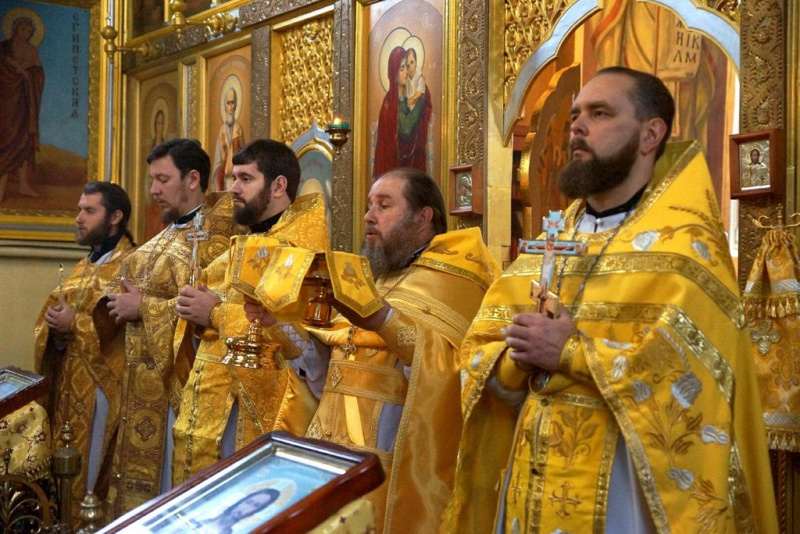 В Свято-Андреевском храме города Миллерово отметили престольный праздник