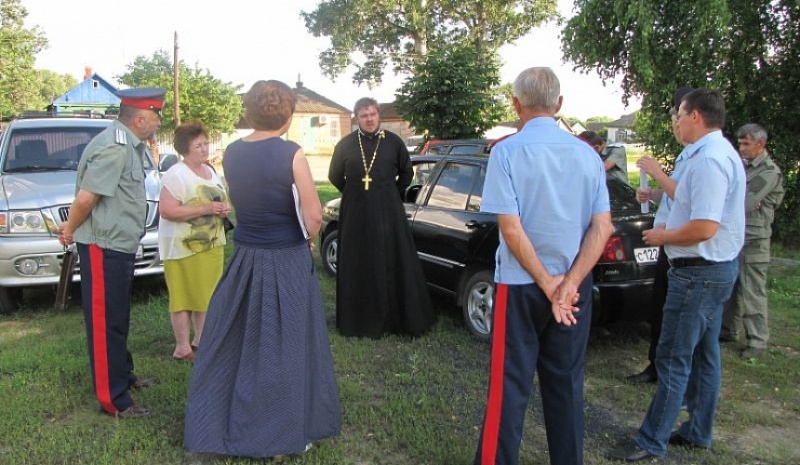 В Кашарском благочинии обсуждались вопросы борьбы с религиозным экстремизмом защиты людей от деструктивного воздействия «Церкви евангельских христиан-баптистов»