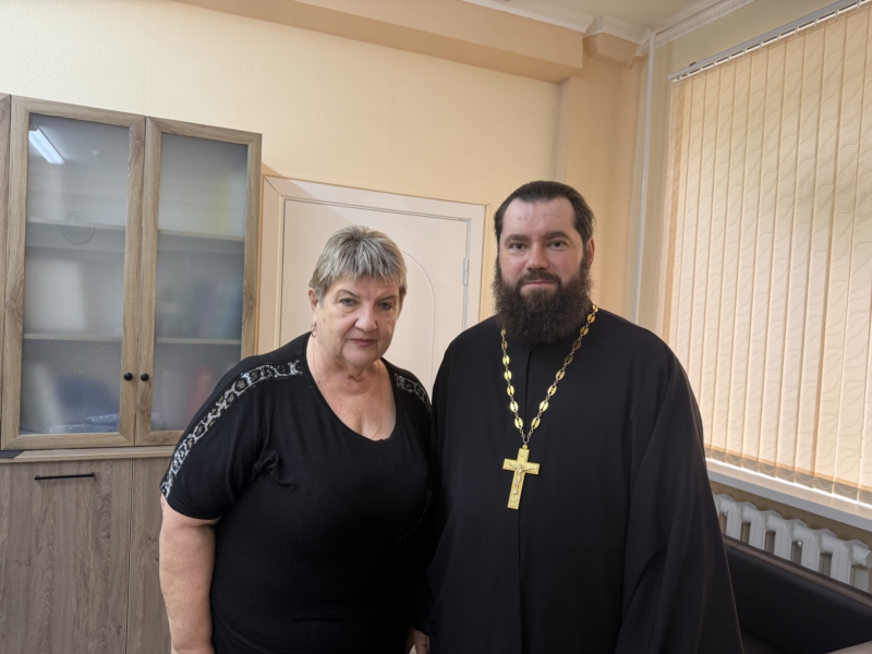В Миллеровской ЦРБ организовали регулярные встречи священника с пациентами ﻿