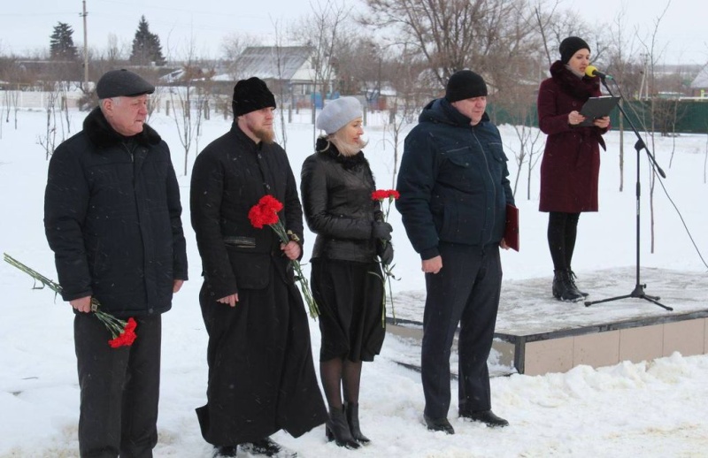 Священник принял участие в мероприятии «Воинам-интернационалистам посвящается» в городе Зверево