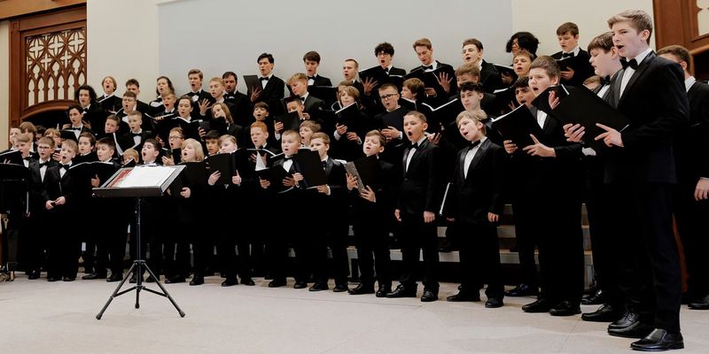 «ДЕТЯМ НУЖНО ДАВАТЬ ВЫСОКИЕ ОБРАЗЦЫ МУЗЫКИ, А НЕ ПРИМИТИВ»