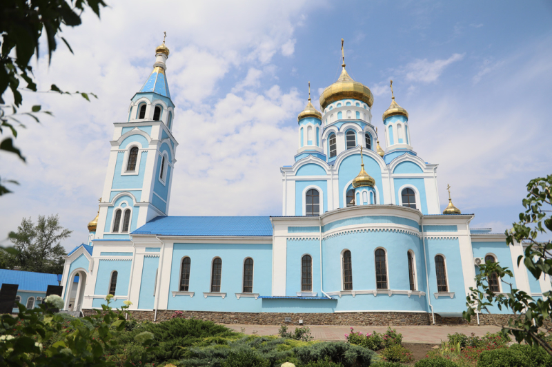 Военным командованием Ростовской области епископ Симон награжден благодарственным письмом за всестороннюю поддержку военнослужащих Специальной военной операции и членов их семей