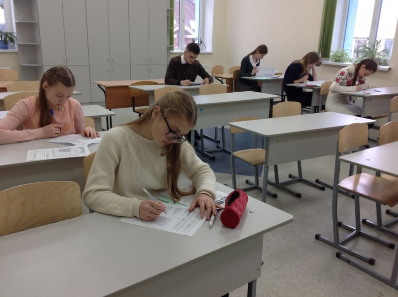 В школе № 55 г. Ростова-на-Дону прошел региональный этап общероссийской олимпиады по ОПК