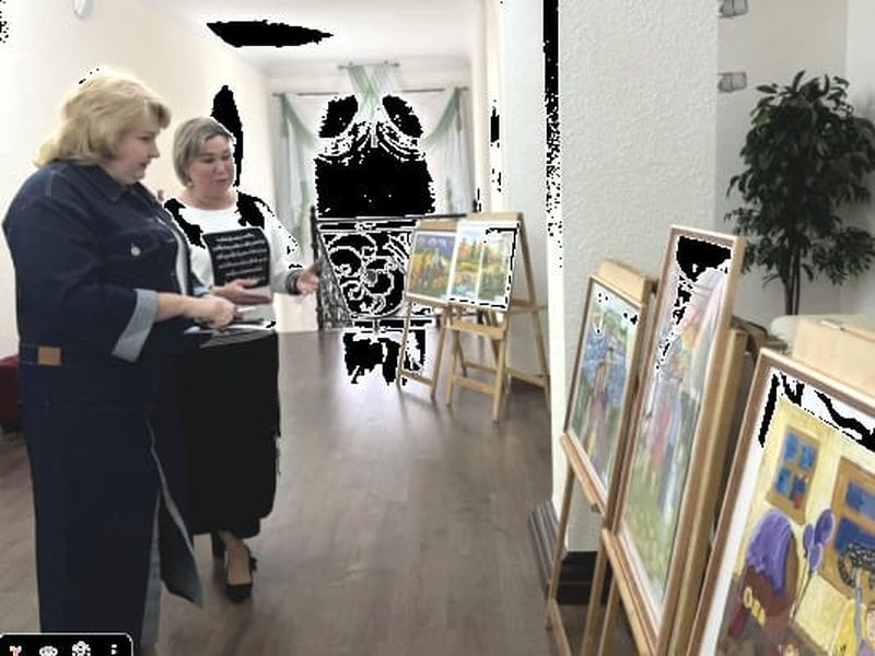 Выставка детских работ прошла в поселке Каменоломни
