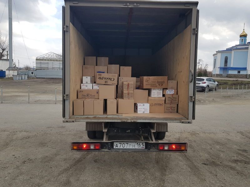 При Покровском кафедральном соборе города Шахты открыт склад гуманитарной помощи вынужденным переселенцам с Юго-Востока Украины