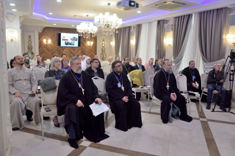 Делегация Шахтинской епархии приняла участие в III Межрегиональной практической конференции «Семейный круг»