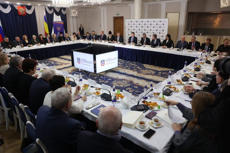 Итоговое заседание Общественной палаты Ростовской области состоялось в режиме видеосвязи с участием врио губернатора Ростовской области Юрия Слюсаря