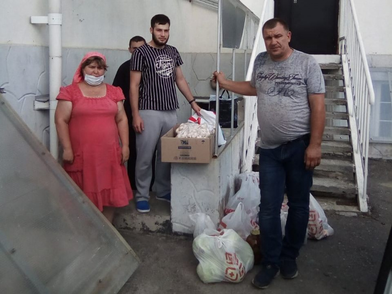 Донецкое и Тарасовское благочиния доставили продукты в Донскую семинарию