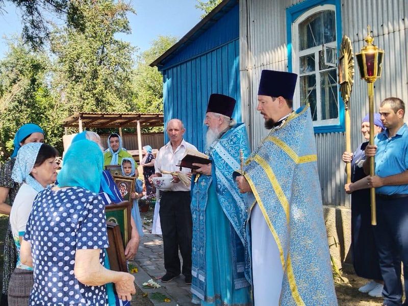 Во Владимирском храме станицы Мигулинской отметили престольный праздник