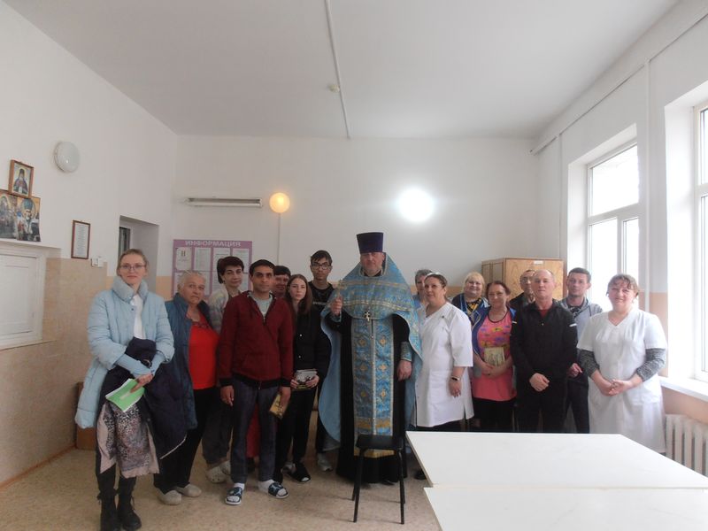 «Радуйся, Всемилостивая Владычице, любовь Божию нам являющая!»