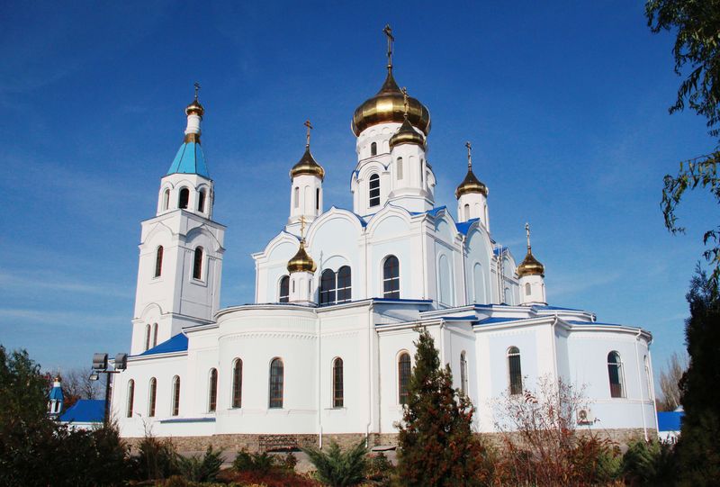 Шахтинская епархия оказывает помощь беженцам и вынужденным переселенцам