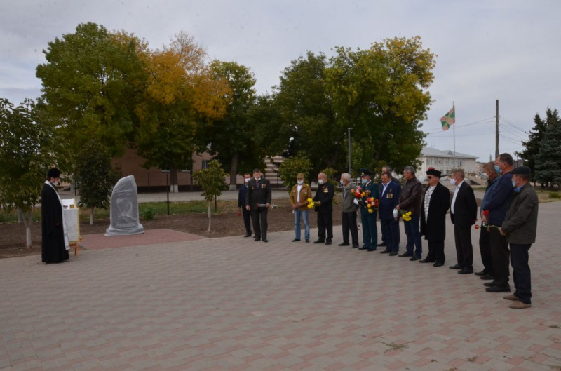 Иерей Александр Левчик совершил чин освящения памятника воинам, погибшим в Афганской войне