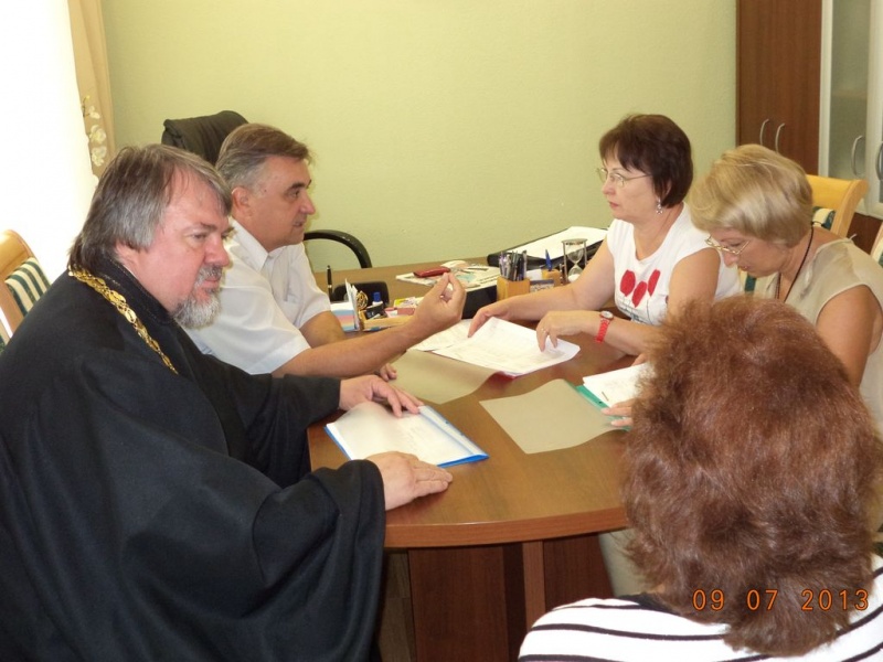 Протоиерей Митрофан Мухин избран председателем наблюдательного совета «Шахтинский психоневролгический интернат»
