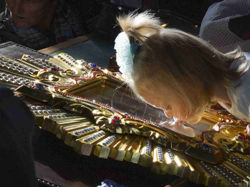 «Для чего человеку необходимо исповедоваться и причащаться, и что случается если эта важная составляющая жизни отсутствует»