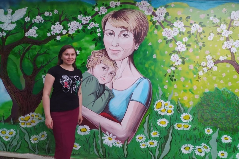 На территории храма Архистратига Михаила пос. Каменоломни воплощен стрит-арт проект «Доктор Лиза» в рамках Всероссийского фестиваля граффити