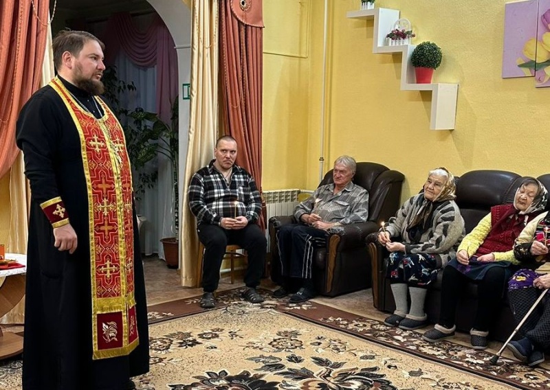 Забота о престарелых жителях Донецка