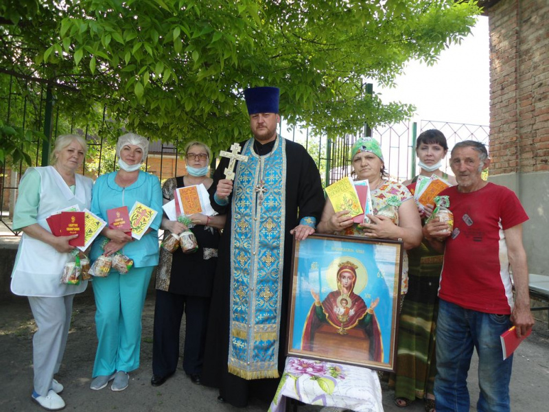 В больнице города Каменск-Шахтинский состоялась встреча протоиерея Вячеслава Лавлинского и пациентов туберкулезного диспансера