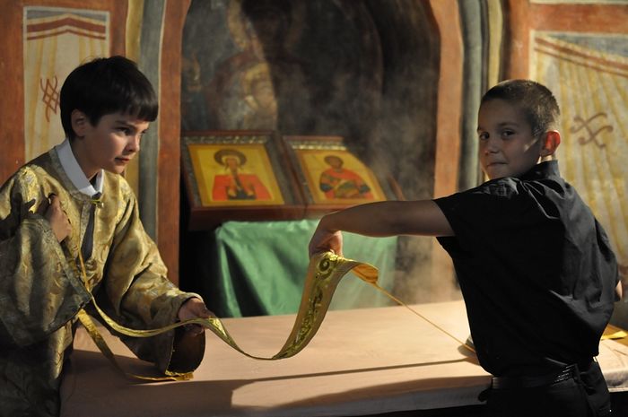 МОНАСТЫРСКИЕ МАЛЬЧИШКИ