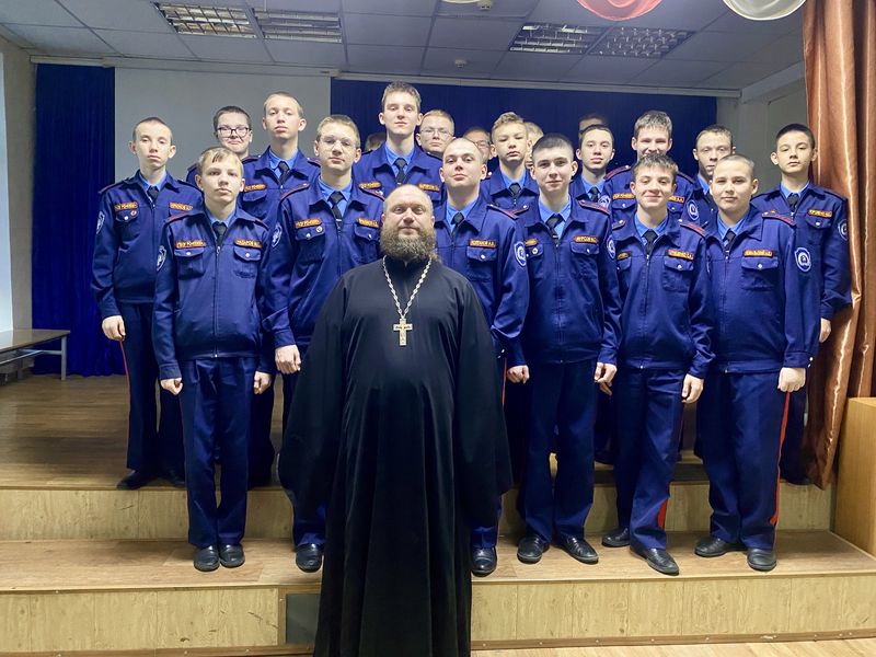 В Каменском кадетском корпусе отметили День православной книги