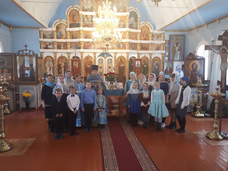 Праздник Казанской иконы Божьей Матери отметили в храме Иоанна Предтечи станицы Боковской