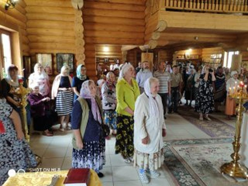 В храме апостола Андрея Первозванного отметили день памяти собора святых славных и всехвальных 12-ти апостолов