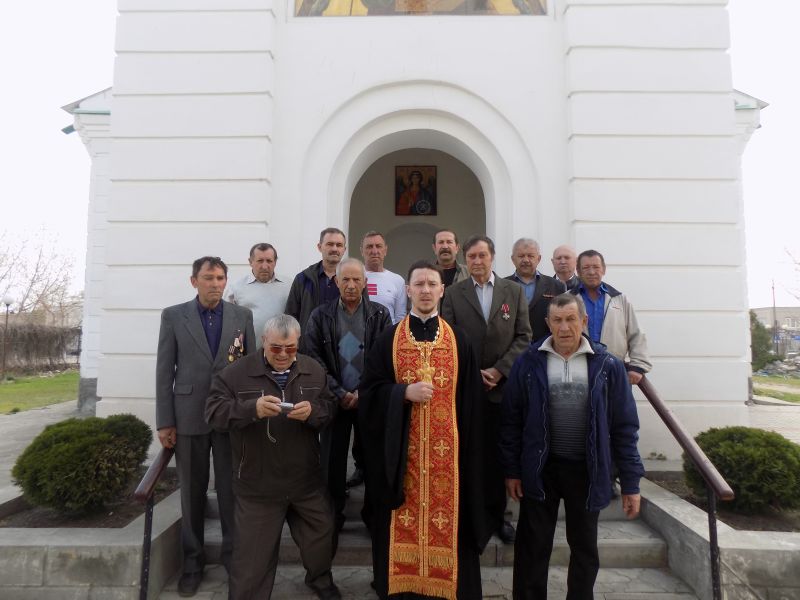В Международный день памяти жертв радиационных аварий и катастроф иерей Роман Митяшин совершил литию в храме Архистратига Михаила