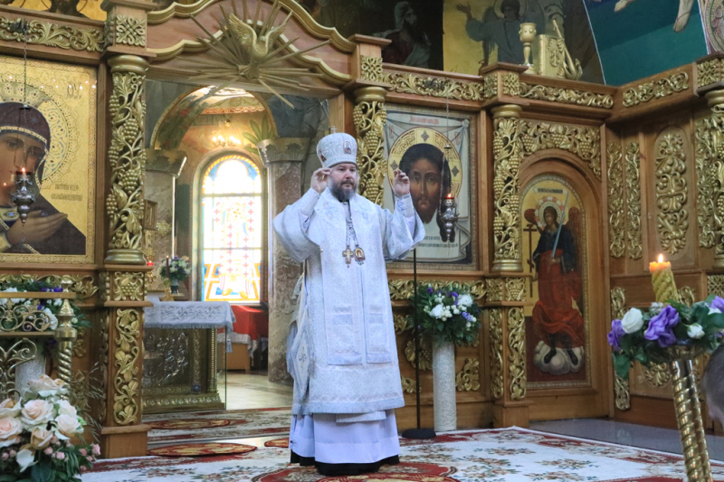 В Неделю 7-я по Пасхе, святых отцев I Вселенского Собора Преосвященнейший епископ Симон совершил Божественную литургию в Покровском кафедральном соборе г. Шахты