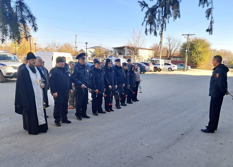 Заупокойная лития по погибшим сотрудникам отдела полиции Боковского района