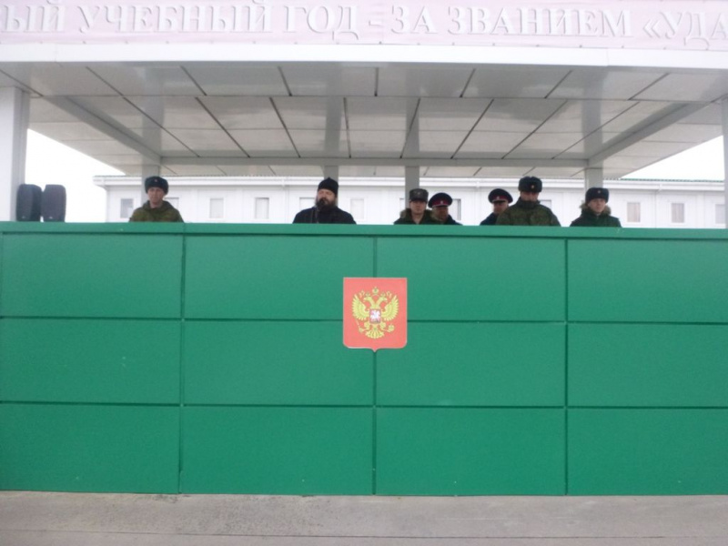 Протоиерей Константин Федосеев принял участие в митинге 102 мотострелкового полка