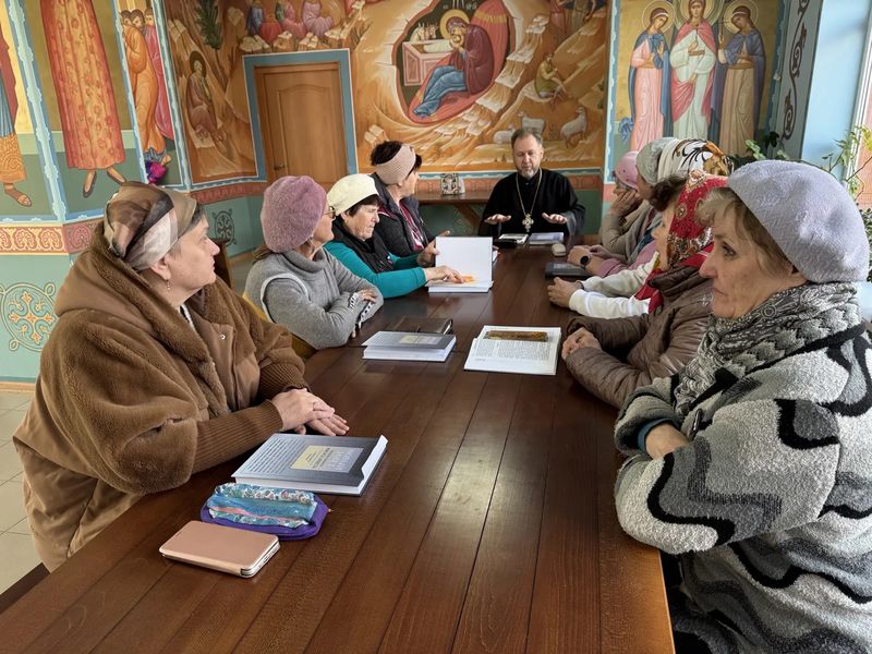 В станице Манычской прошло занятие патриаршей программы «Исследуем Писания»