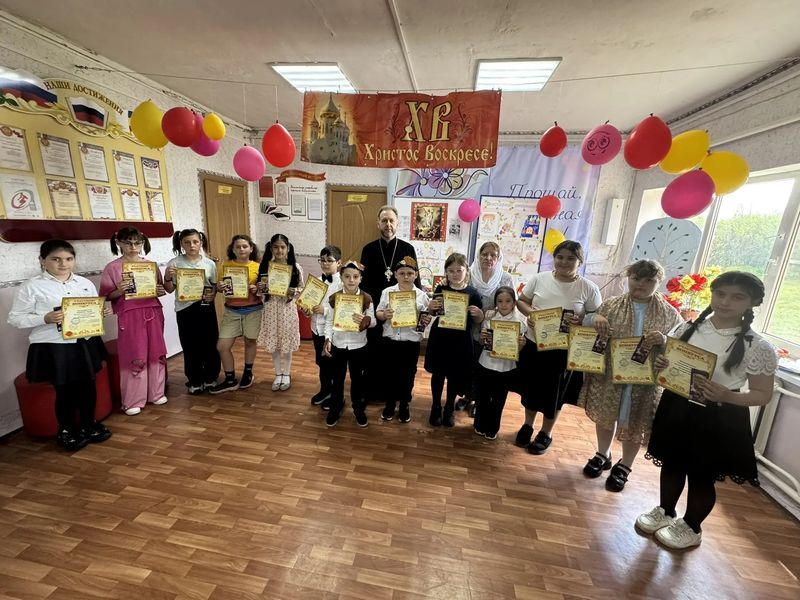 Пасхальный утренник прошёл в школе хутора Усьмана Багаевского района