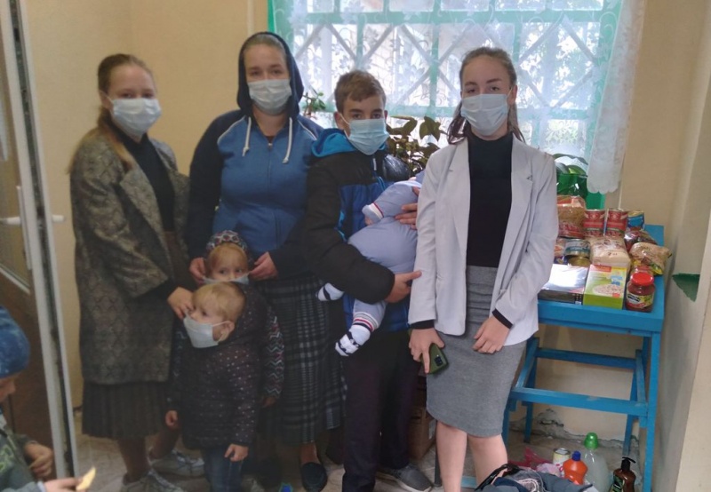 В Шахтинской епархии продолжается реализация программы помощи нуждающимся жителям самых удаленных населенных пуктов