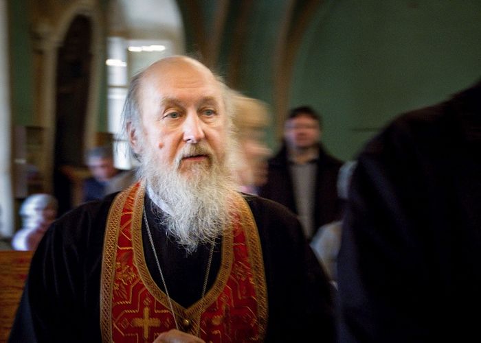 «НАДО ПОСТЕПЕННО ВВОДИТЬ В СВОЮ ЖИЗНЬ ЭЛЕМЕНТЫ СВЯТОСТИ»