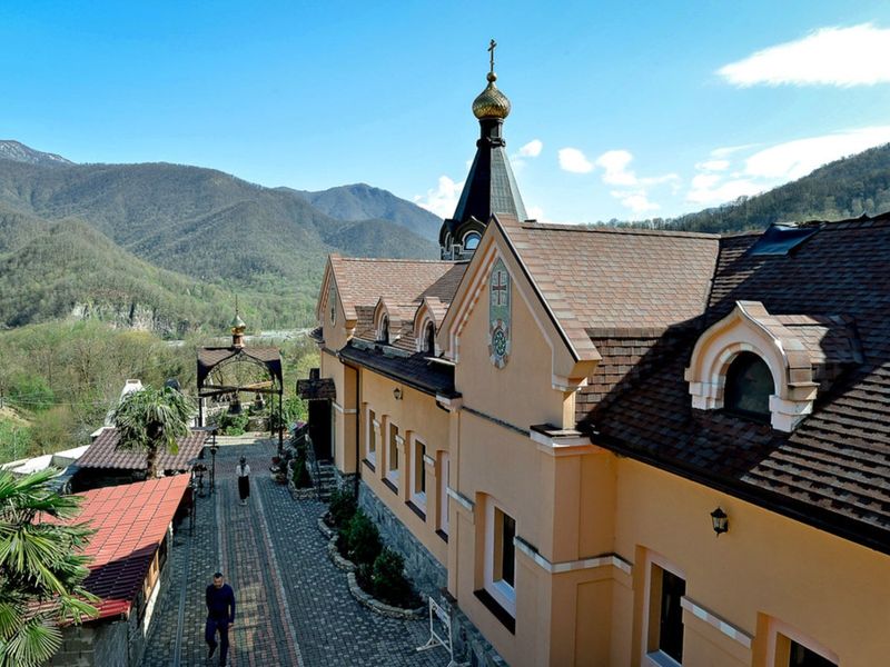 Паломнический отдел Шахтинской епархии приглашает в паломничество по храмам и монастырям Юга России