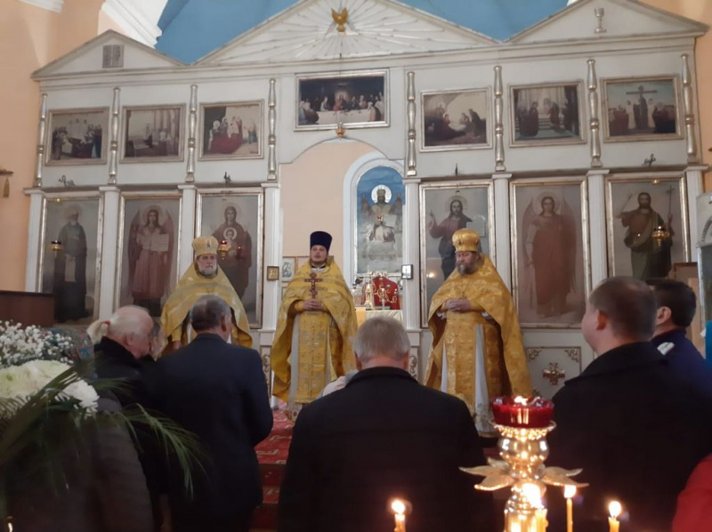 В храме святителя Николая Чудотворца ст. Обливской отметили престольный праздник