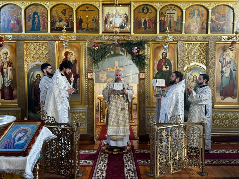 С архипастырским визитом Преосвященнейший епископ Симон посетил приход апостола Андрея Первозванного города Миллерово