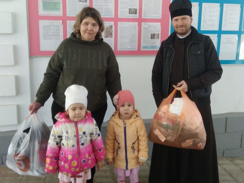 Помощь многодетным семьям в Верхнедонском благочинии