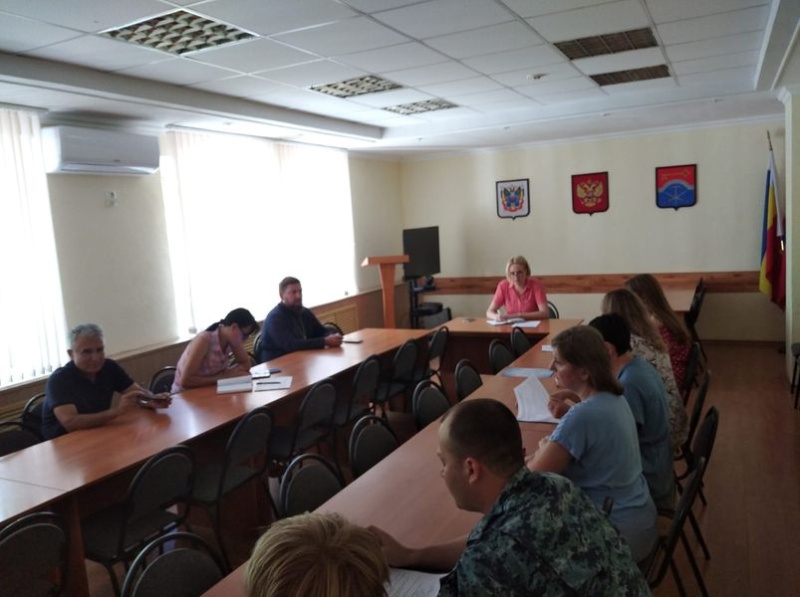 Благочинный приходов Донецкого округа принял участие в заседании антинаркотической комиссии