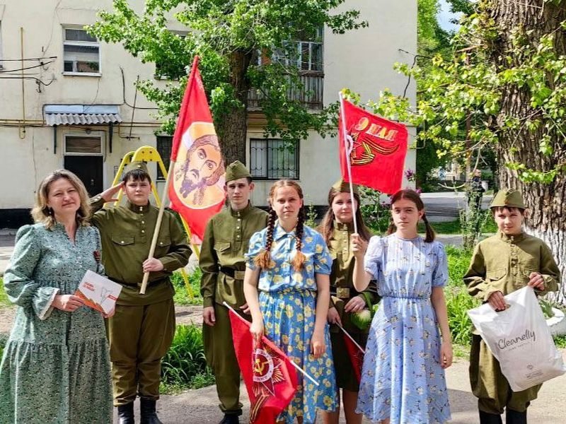 Поздравление ветеранов с Днем Победы в Гуково
