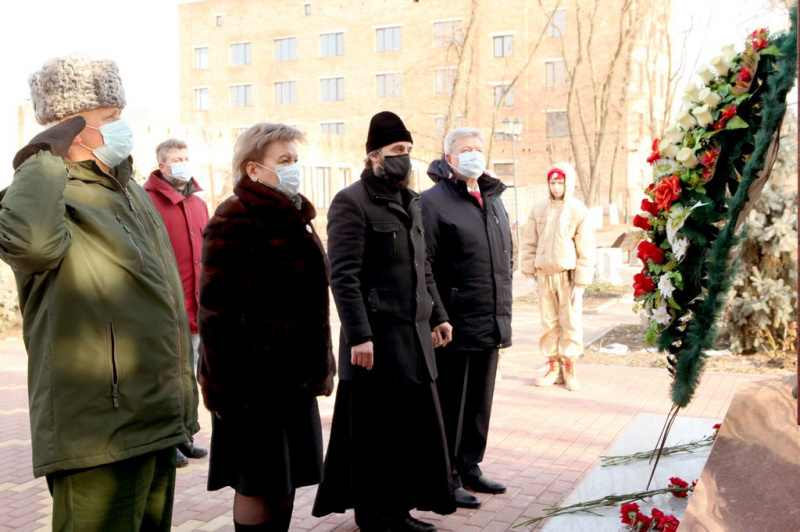 Протоиерей Сергий Яценко принял участие в памятных мероприятиях в честь 78- ой годовщины освобождения Октябрьского района от немецко-фашистских захватчиков