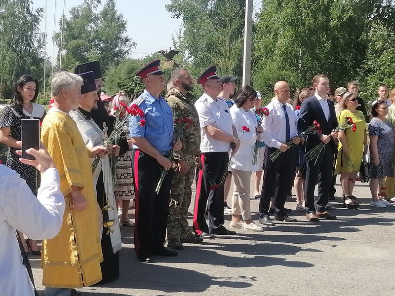 Протоиерей Михаил Борисенко совершил литию о упокоении воинов, жизнь отдавших за Отечество