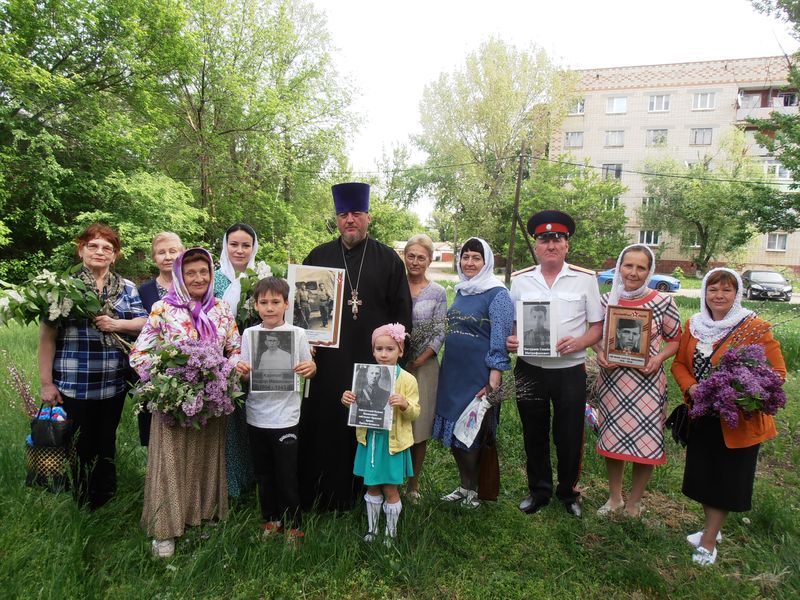 «Чем дальше в будущее входим, тем больше прошлым дорожим…»